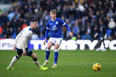 061225 - Cardiff City v Huddersfield Town - Sky Bet League 1 - Joel Bagan of Cardiff City