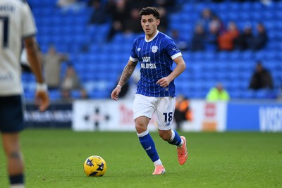 061225 - Cardiff City v Huddersfield Town - Sky Bet League 1 - Alex Robertson of Cardiff City