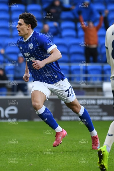 061225 - Cardiff City v Huddersfield Town - Sky Bet League 1 - Yousef Salech of Cardiff City heads home to score the first goal of the game