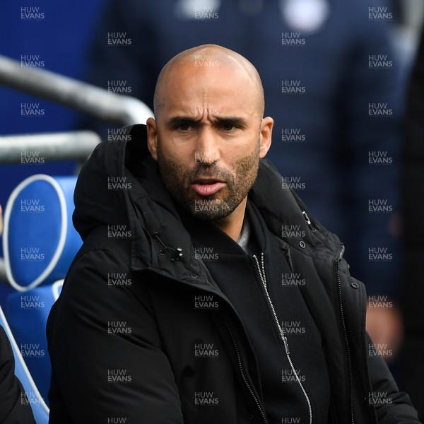 061225 - Cardiff City v Huddersfield Town - Sky Bet League 1 - Lee Grant, Huddersfield Manager
