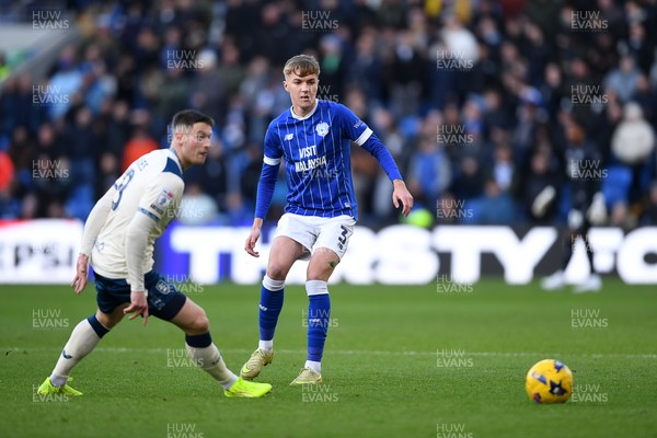 061225 - Cardiff City v Huddersfield Town - Sky Bet League 1 - Joel Bagan of Cardiff City