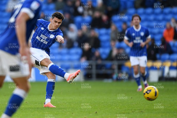 061225 - Cardiff City v Huddersfield Town - Sky Bet League 1 - Alex Robertson of Cardiff City has a shot at goal