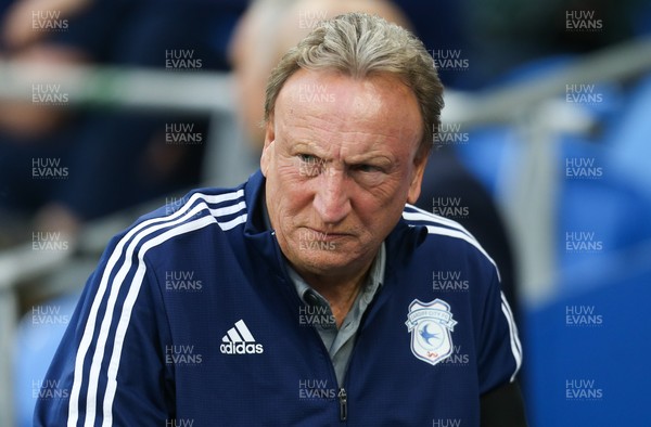 210819 - Cardiff City v Huddersfield Town, Sky Bet Championship - Cardiff City manager Neil Warnock at the start of the match