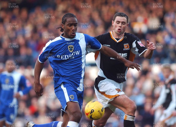 180206 - Championship Football - Cardiff City v Hull City Cardiff's Cameron Jerome tries to beat Damien Delaney 