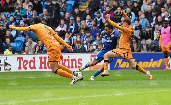 060424 - Cardiff City v Hull City, EFL Sky Bet Championship - Karlan Grant of Cardiff City shoots to score Cardiff’s opening goal
