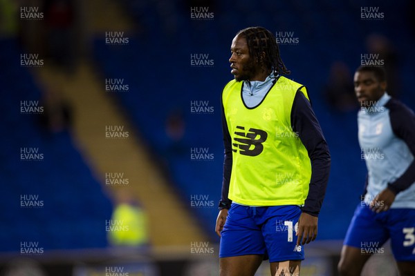 081122 - Cardiff City v Hull City - Sky Bet Championship - Romaine Sawyers of Cardiff City during the warm up