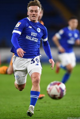 250225 - Cardiff City v Hull City - Sky Bet Championship - Isaak Davies of Cardiff City