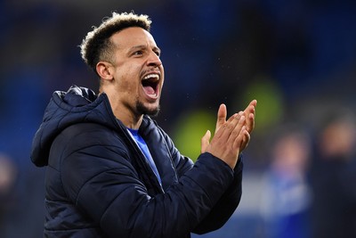 250225 - Cardiff City v Hull City - Sky Bet Championship - Callum Robinson of Cardiff City celebrates the win at full time