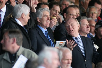 25.04.09  Cardiff City vs. Ipswich Town. The Coca Cola Championship -  (L-R) Peter Risdale, Rhodri Morgan & Neil Kinnock chat as they await kick off as Cardiff City prepare for their final league match at Ninian Park. 