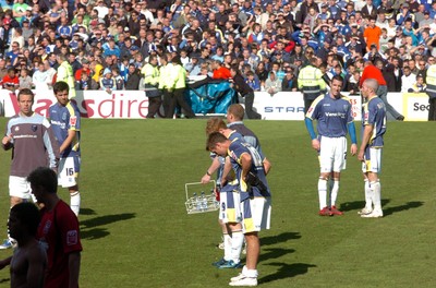 25.04.09 - Cardiff City v Ipswich Town, Coca Cola Championship -  Players and their families take to field at the end of the final league match at Ninian Park 