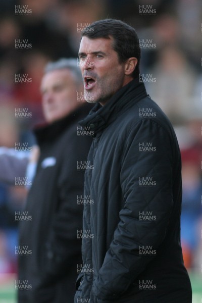 25.04.09  Cardiff City vs. Ipswich Town. The Coca Cola Championship -  Roy Keane makes a return to management with Ipswich Town & a 0-3 win away at Cardiff City.  