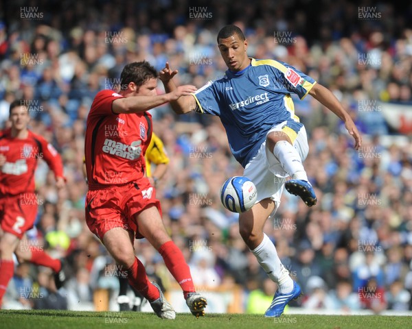 25.04.09 - Championship Football Cardiff City v Ipswich Town Cardiff's Jay Bothroyd is challenged by Ipswich's David Norris 