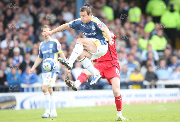 25.04.09 - Cardiff City v Ipswich Town, Coca Cola Championship -  Cardiff's Gavin Rae wins the ball from Ipswich's Jon Stead  