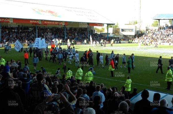 25.04.09 - Cardiff City v Ipswich Town, Coca Cola Championship -  Players and their families take to field at the end of the final league match at Ninian Park 