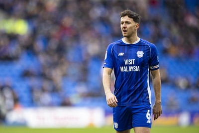 090324 - Cardiff City v Ipswich Town - Sky Bet Championship - Ryan Wintle of Cardiff City in action