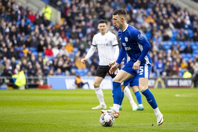 090324 - Cardiff City v Ipswich Town - Sky Bet Championship - David Turnbull of Cardiff City in action