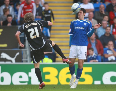 15.10.11 -  Cardiff City v Ipswich Town, npower Championship -  Cardiff's Peter Whittingham puts Ipswich's Jimmy Bullard undre pressure  