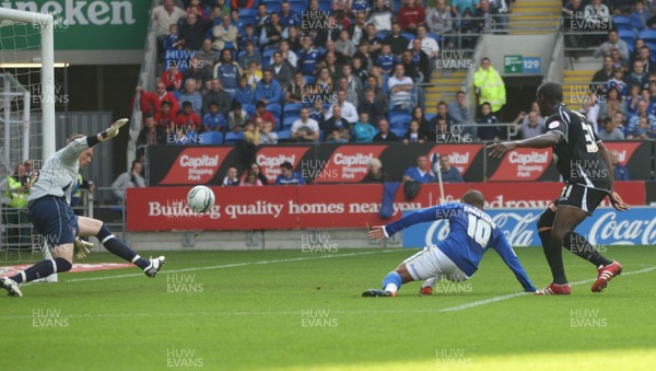 15.10.11 -  Cardiff City v Ipswich Town, npower Championship -  Cardiff's Robert Earnshaw is denied by Ipswich's keeper David Stockdale, but is also given offside 