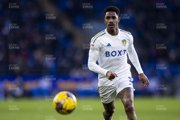 130124 - Cardiff City v Leeds United - Sky Bet Championship - Júnior Firpo of Leeds United in action