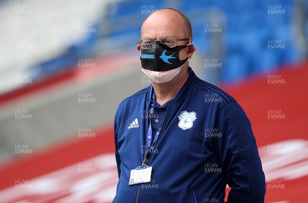 210620 - Cardiff City v Leeds United - SkyBet Championship - A Cardiff member of staff wearing a City face mask