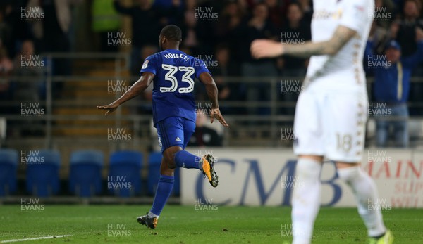 260917 - Cardiff City v Leeds United - SkyBet Championship - Junior Hoilett of Cardiff City celebrates scoring a goal