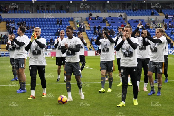 031118 - Cardiff City v Leicester City, Premier League - Leicester City players wear t-shits before the match in memory of Leicester City owner Vichai Srivaddhanaprabha who died when his helicopter crashed after taking off from the King Power Stadium last weekend