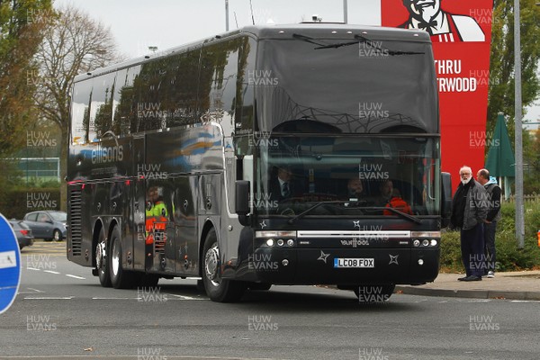 031118 - Cardiff City v Leicester City - Premier League - Players of Leicester City arrive at The Cardiff City Stadium 
