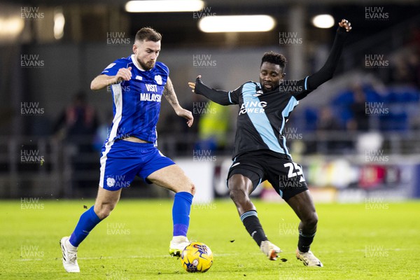 291223 - Cardiff City v Leicester City - Sky Bet Championship - Joe Ralls of Cardiff City in action against Wilfred Ndidi of Leicester City
