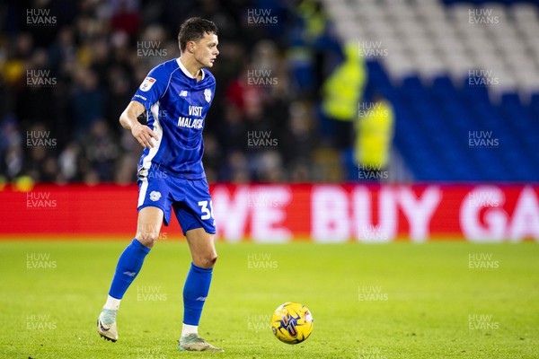 291223 - Cardiff City v Leicester City - Sky Bet Championship - Perry Ng of Cardiff City in action