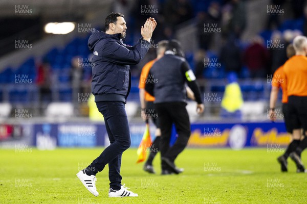 291223 - Cardiff City v Leicester City - Sky Bet Championship - Cardiff City manager Erol Bulut applauds fans at full time