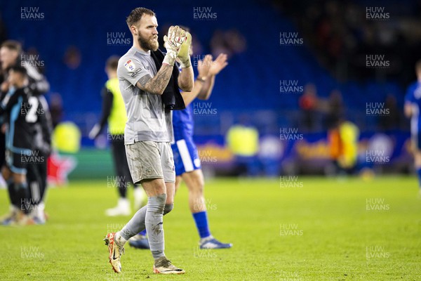 291223 - Cardiff City v Leicester City - Sky Bet Championship - Cardiff City goalkeeper Jak Alnwick applauds fans at full time