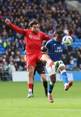 041025 - Cardiff City v Leyton Orient, EFL Sky Bet League 1 - Gabiel Osho of Cardiff City and Aaron Connolly of Leyton Orient compete for the ball