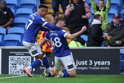 041025 - Cardiff City v Leyton Orient, EFL Sky Bet League 1 - Dylan Lawlor of Cardiff City celebrates after he scores City’s second goal