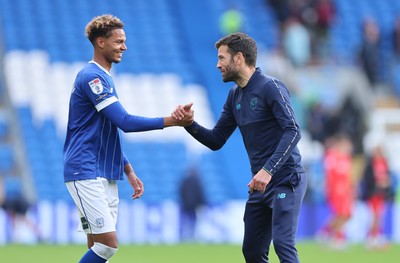 041025 - Cardiff City v Leyton Orient, EFL Sky Bet League 1 - Cardiff City head coach Brian Barry-Murphy with Omari Kellyman of Cardiff City at the end of the match