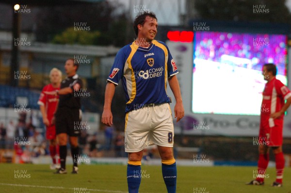 28.08.07 - Cardiff City v Leyton Orient - Carling Cup - Cardiff City's Robbie Fowler reacts after missing a shot at goal 