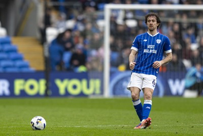 070326 - Cardiff City v Lincoln City - Sky Bet League 1 - Ryan Wintle of Cardiff City in action