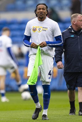 070326 - Cardiff City v Lincoln City - Sky Bet League 1 - Gabriel Osho of Cardiff City during the warm up
