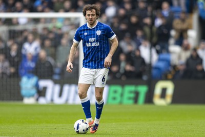 070326 - Cardiff City v Lincoln City - Sky Bet League 1 - Ryan Wintle of Cardiff City in action