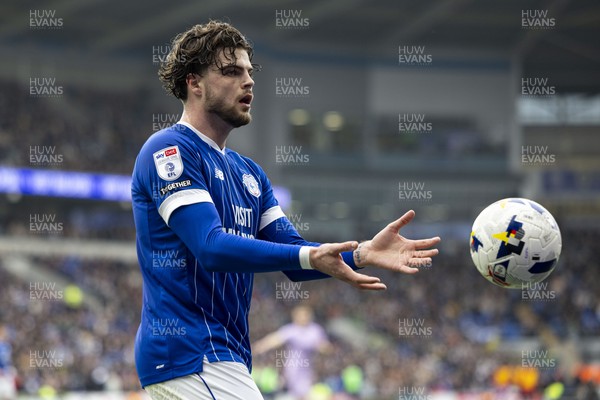 070326 - Cardiff City v Lincoln City - Sky Bet League 1 - Ollie Tanner of Cardiff City in action