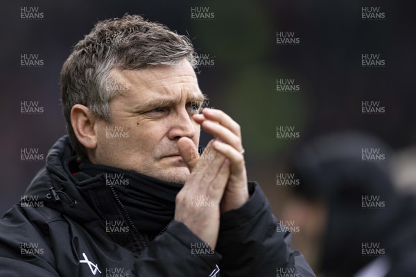 070326 - Cardiff City v Lincoln City - Sky Bet League 1 - Lincoln City goalkeeper Michael Skubala ahead of kick off