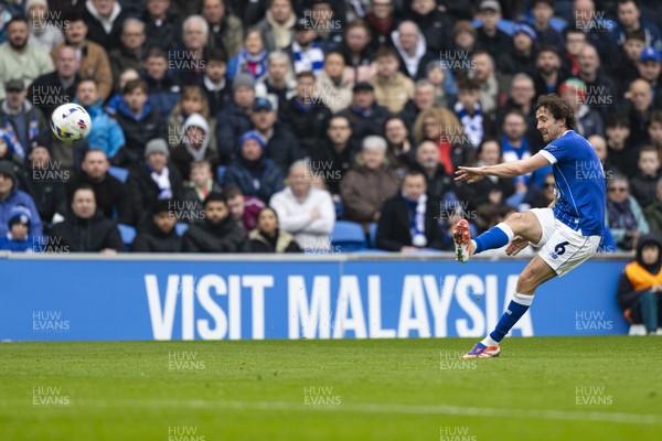 070326 - Cardiff City v Lincoln City - Sky Bet League 1 - Ryan Wintle of Cardiff City in action