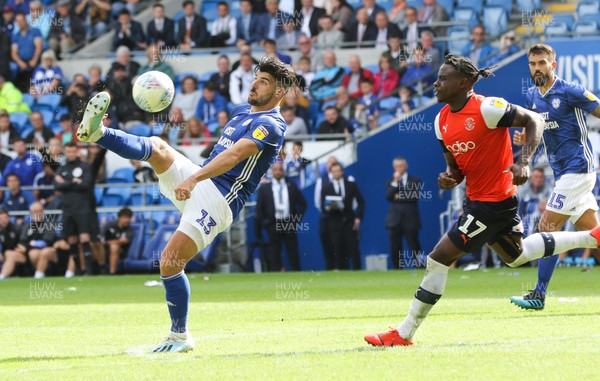 100819 - Cardiff City v Luton Town, Sky Bet Championship - Callum Paterson of Cardiff City plays the ball towards goal