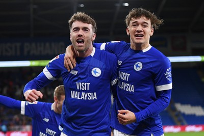 110325 - Cardiff City v Luton Town - Sky Bet Championship - Calum Chambers of Cardiff City celebrates scoring the first goal of the game with team mates