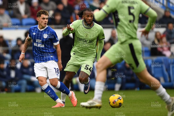 140226 - Cardiff City v Luton Town - Sky Bet League 1 - Alex Robertson of Cardiff City is challenged by Kasey Palmer of Luton
