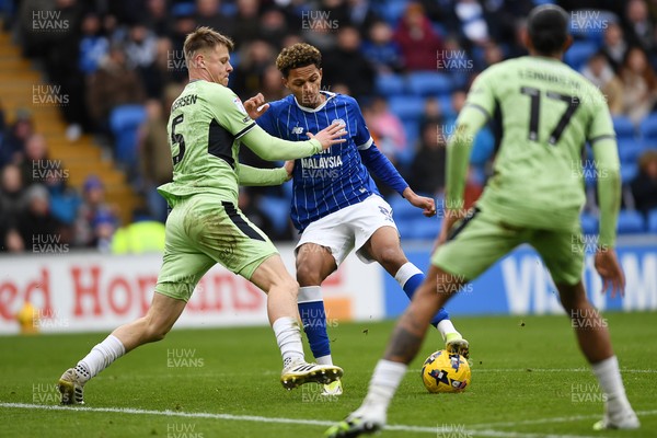140226 - Cardiff City v Luton Town - Sky Bet League 1 - Omari Kellyman of Cardiff City is challenged by Mads Juel Andersen of Luton