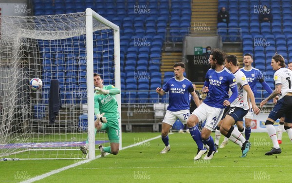 281120 - Cardiff City v Luton Town, Sky Bet Championship - Sean Morrison of Cardiff City shoots to score the opening goal