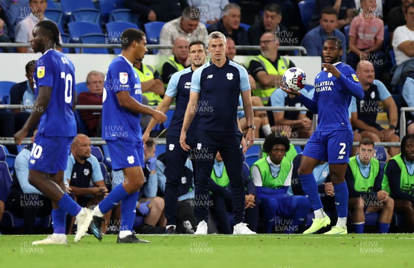 300822 - Cardiff City v Luton Town - SkyBet Championship - Cardiff City Manager Steve Morison watches play