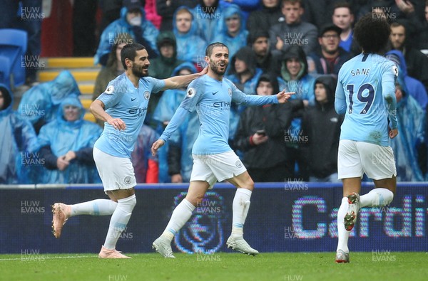 220918 - Cardiff City v Manchester City, Premier League - Bernardo Silva of Manchester City celebrates after scoring the second goal