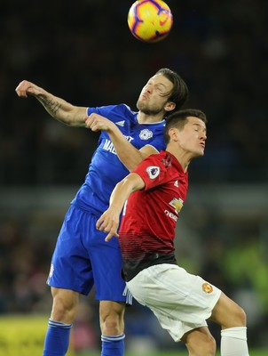 221218 - Cardiff City v Manchester United, Premier League - Harry Arter of Cardiff City and Ander Herrera of Manchester United compete for the ball