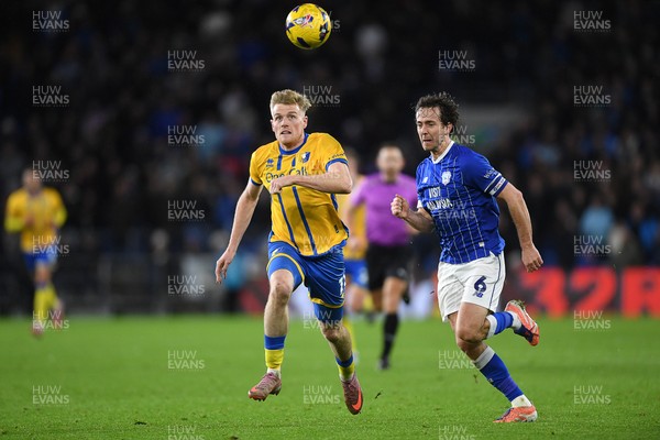291125 - Cardiff City v Mansfield Town - Sky Bet League 1 - Will Evans of Mansfield is challenged by Ryan Wintle of Cardiff City